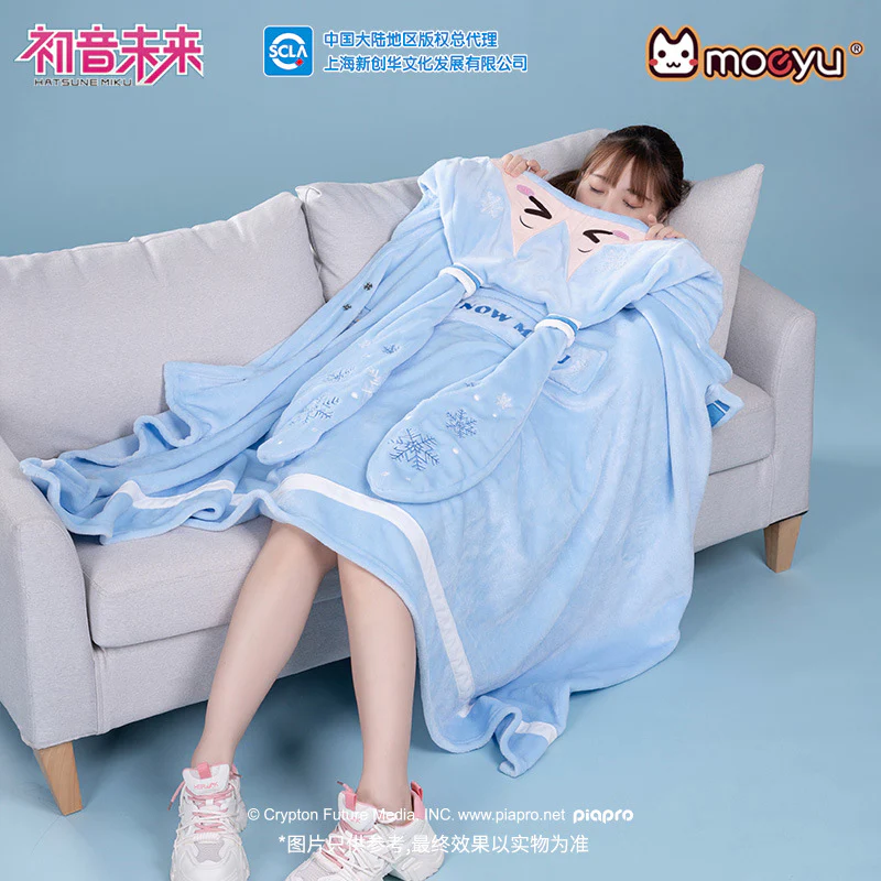 Moeyu - Hatsune Miku Snow Miku Hooded Blanket Pillow Warm Flannel Shawl