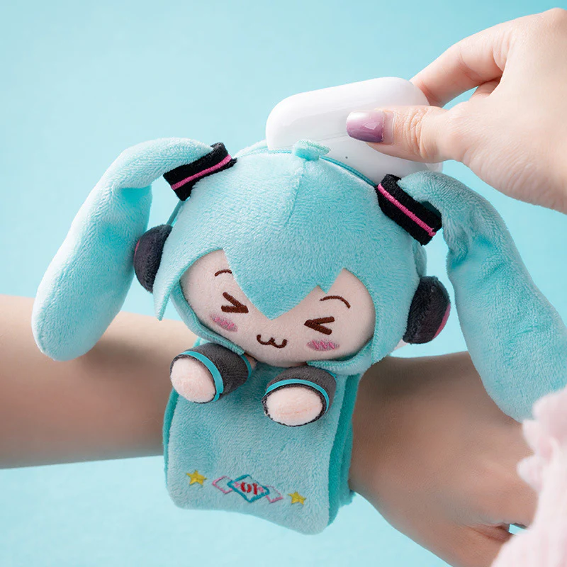 Moeyu - Hatsune Miku Squinty Eyes Series Plush Bracelet