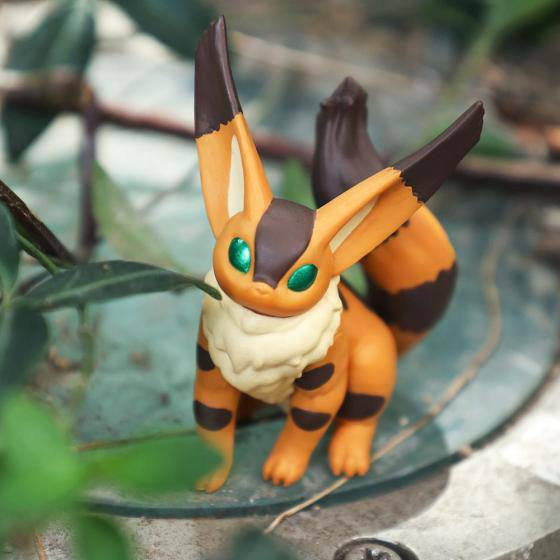 Castle in the Sky Mini Figures Pose Fox Squirrel - (Complete Box)