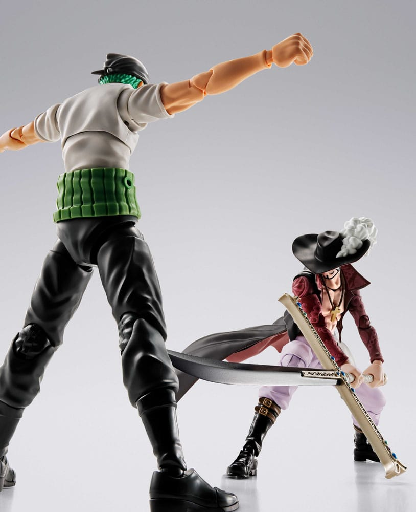 One Piece S.H Figuarts Dracule Mihawk Hawkeye