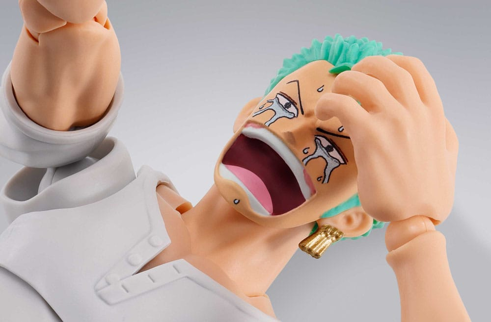 One Piece S.H Figuarts Dracule Mihawk Hawkeye