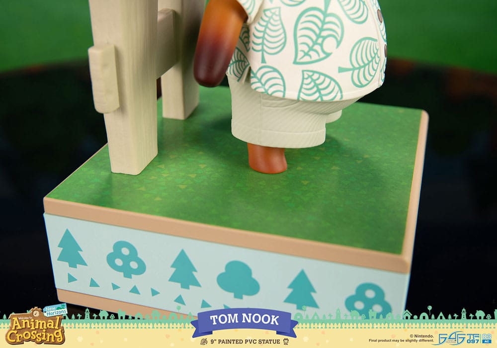 Animal Crossing: New Horizons Statue Tom Nook