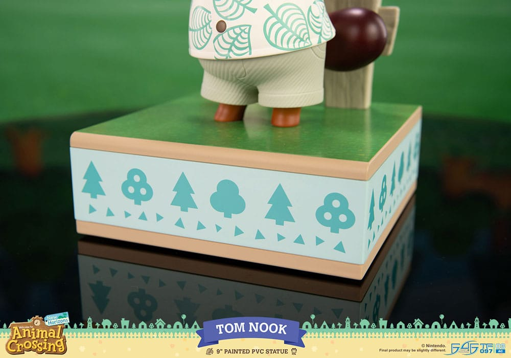 Animal Crossing: New Horizons Statue Tom Nook