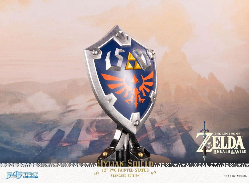 The Legend of Zelda Breath of the Wild Statue Hylian Shield Standard Edition