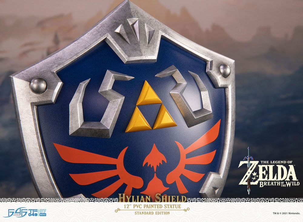 The Legend of Zelda Breath of the Wild Statue Hylian Shield Standard Edition