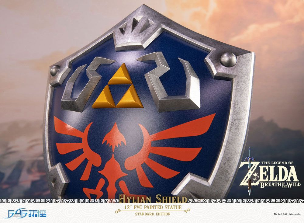 The Legend of Zelda Breath of the Wild Statue Hylian Shield Standard Edition