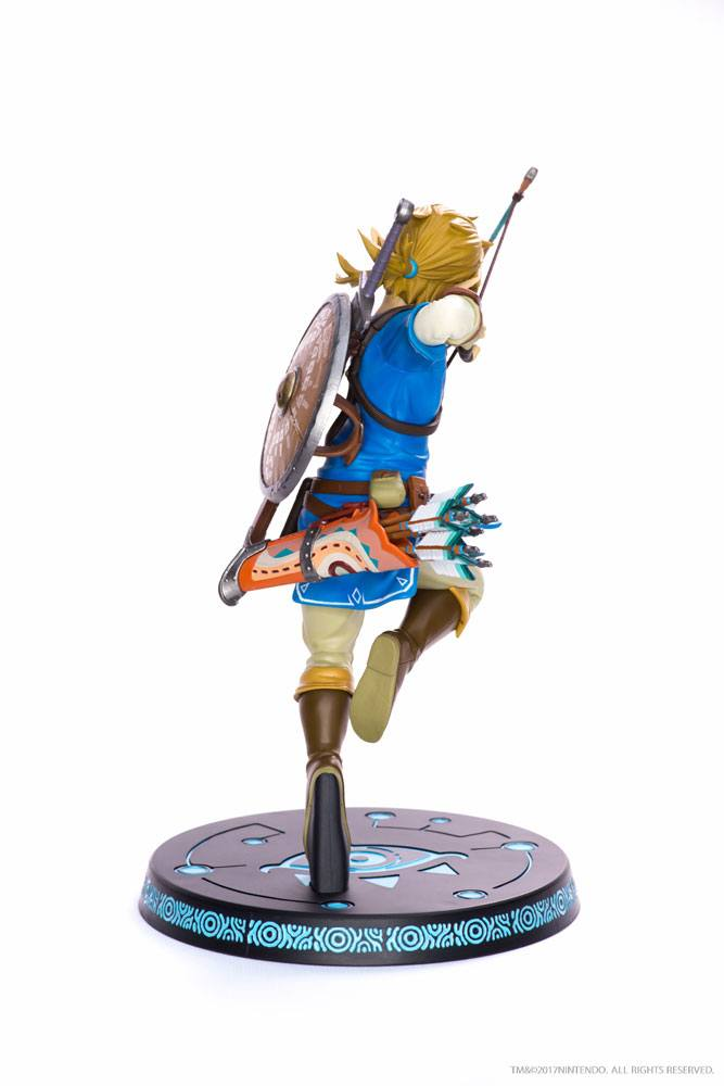 The Legend of Zelda Breath of the Wild Statue Link