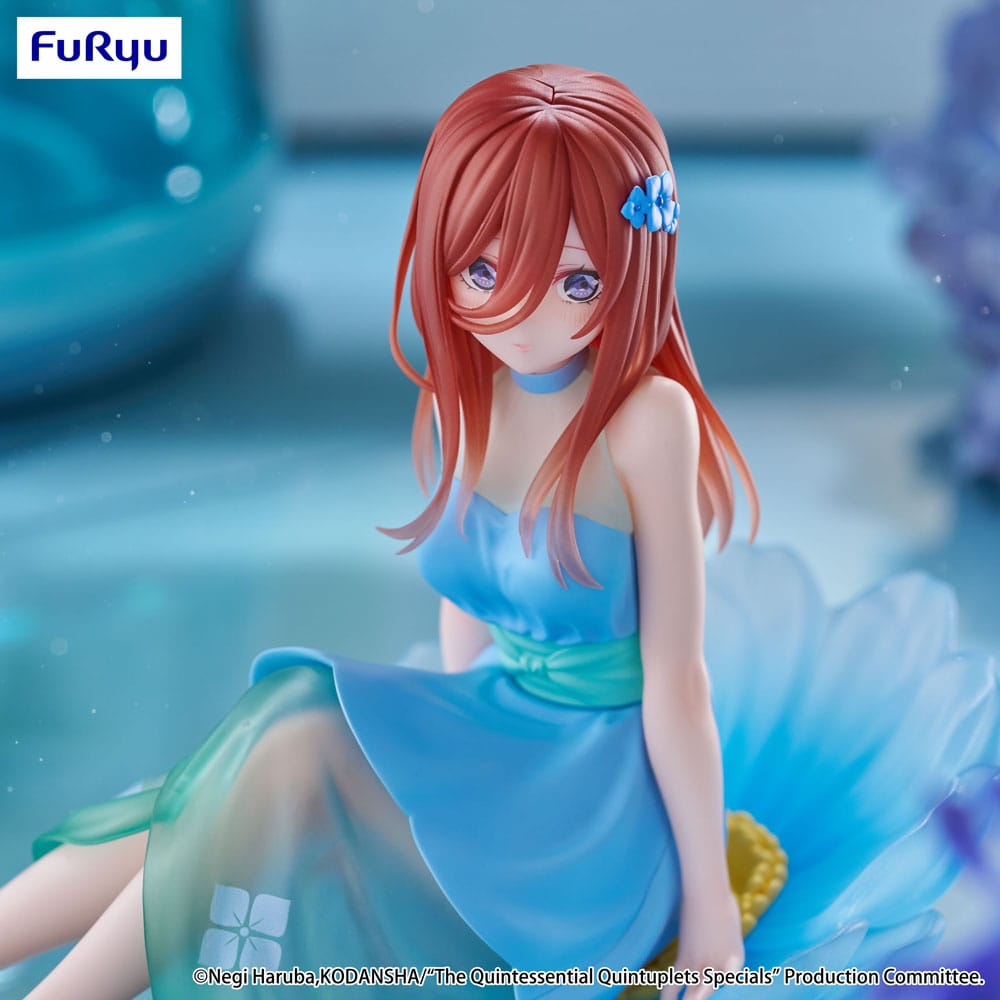 The Quintessential Quintuplets Specials Bloo-me! Miku Nakano