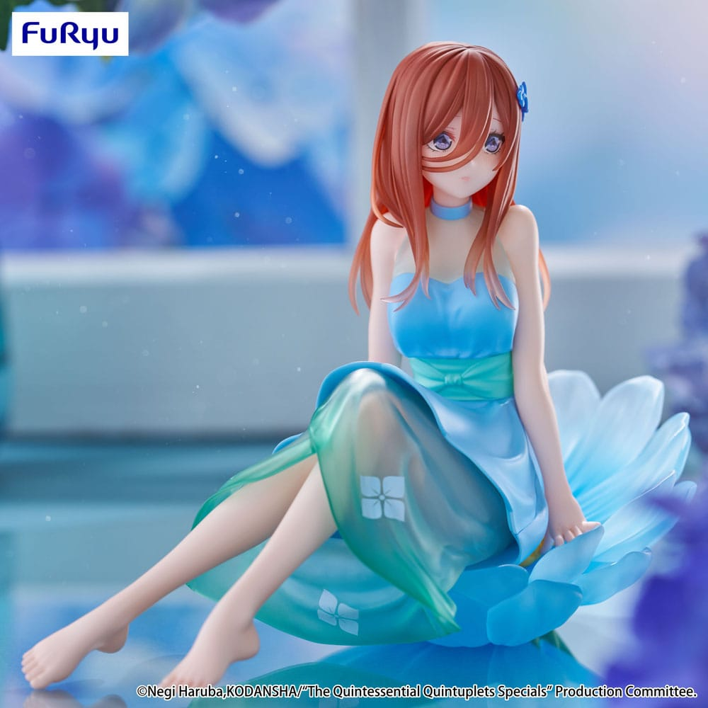 The Quintessential Quintuplets Specials Bloo-me! Miku Nakano