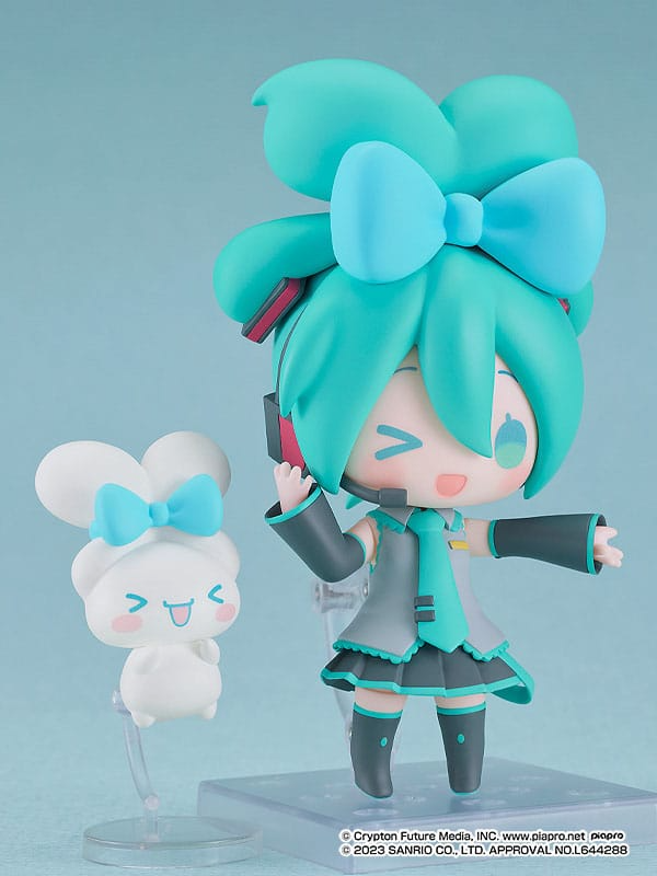 Hatsune Miku x Cinnamoroll Nendoroid