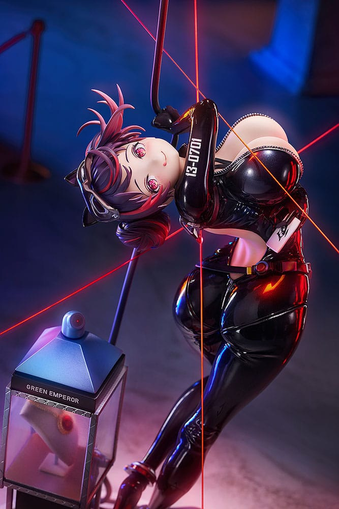 Goddess of Victory: Nikke 1/7 Scale Statue Quency Escape Queen