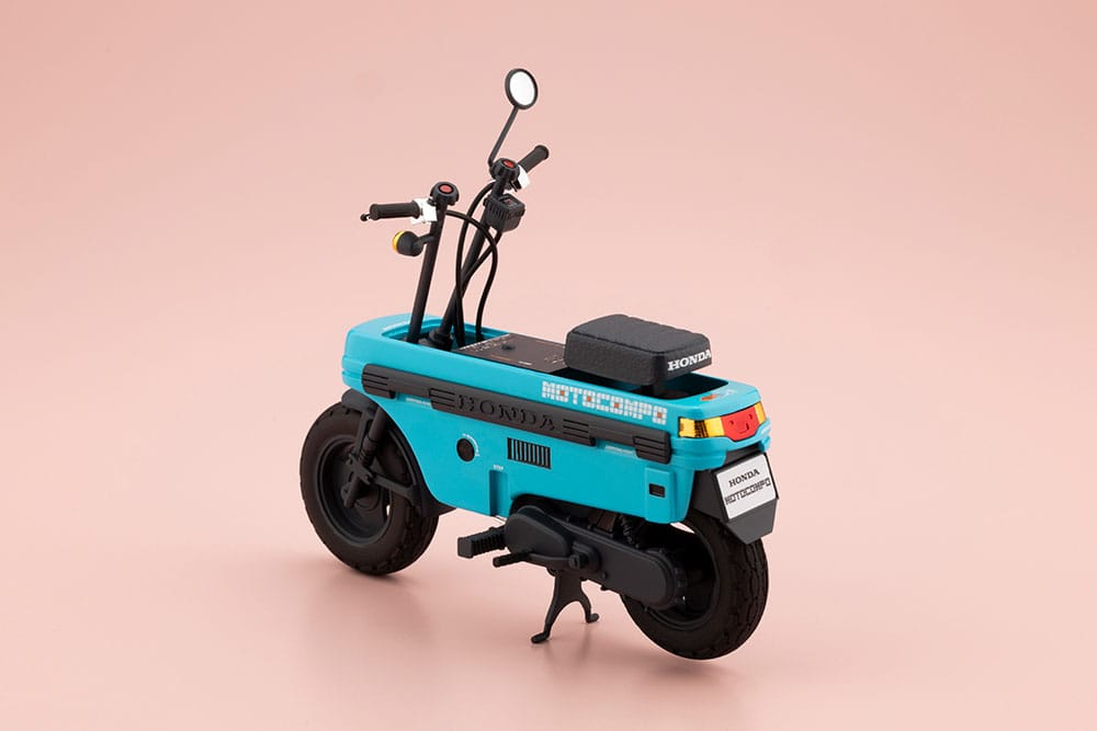 Megami Device Buster Doll Series Plastic Model Kit 1/1 Knight Alice with Honda AB12 Motocompo