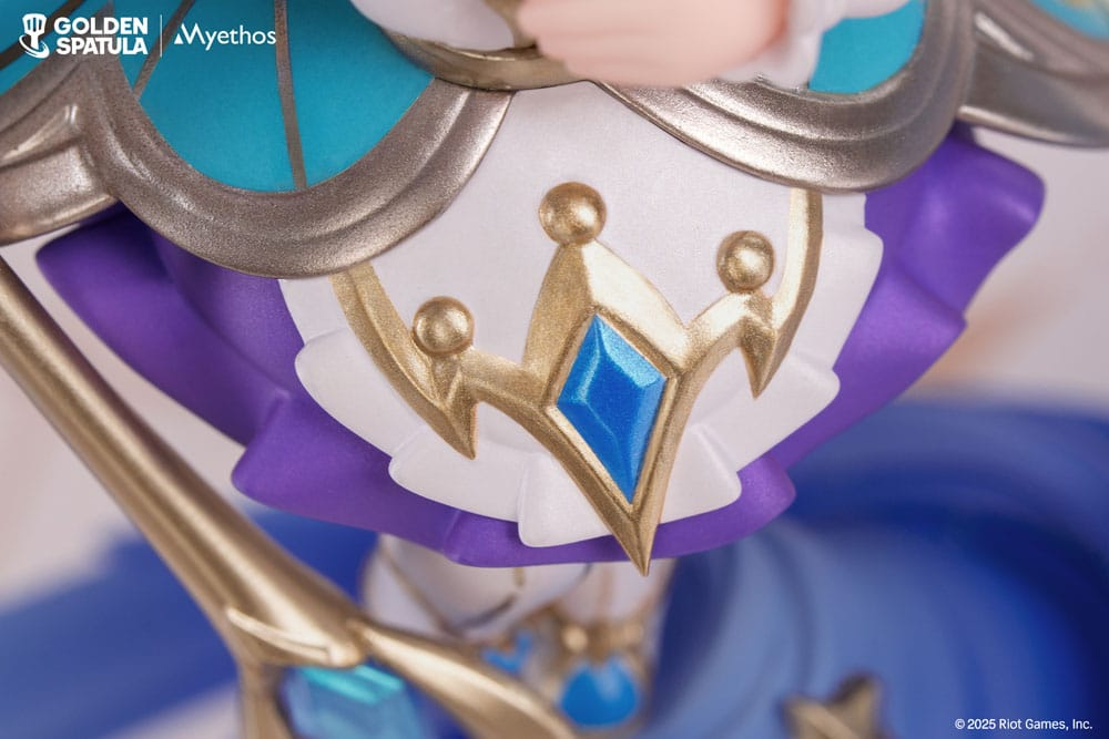 Golden Spatula Statue Prestige Perfume Gem Chibi Janna