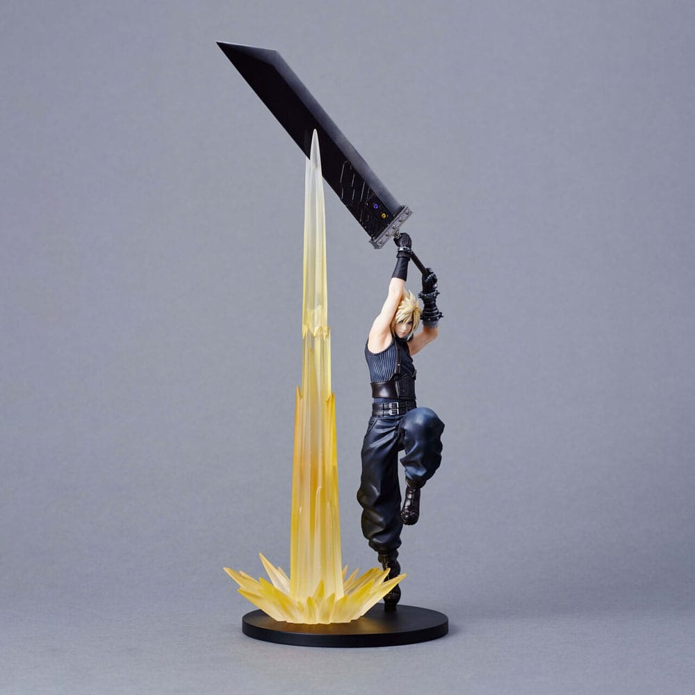 Final Fantasy VII Rebirth Scale Statue Cloud Strife