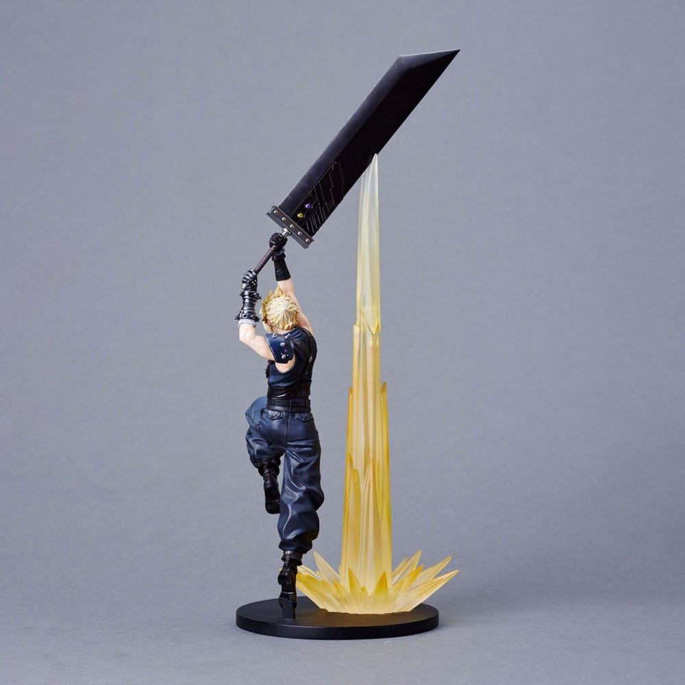 Final Fantasy VII Rebirth Scale Statue Cloud Strife