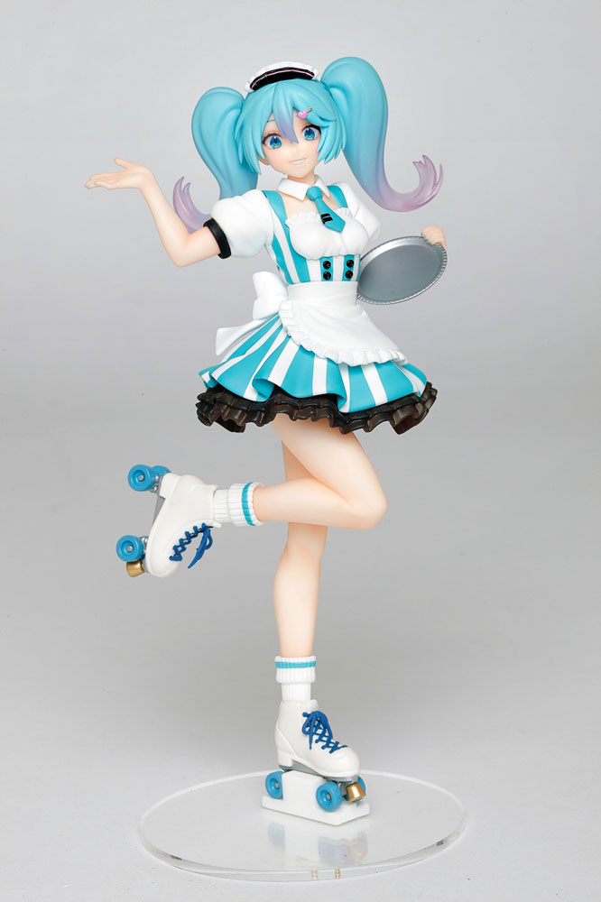 Hatsune Miku Coreful Cafe Maid