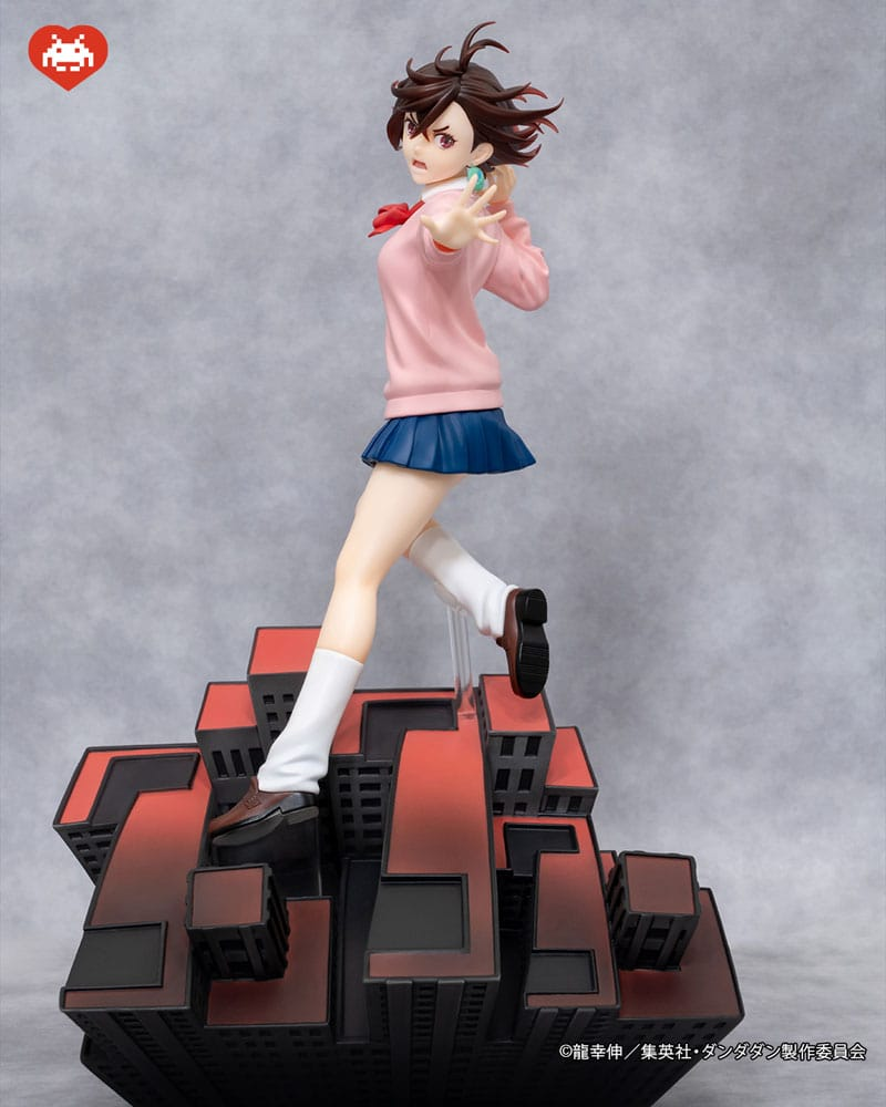 Dandadan Dressta Statue Momo