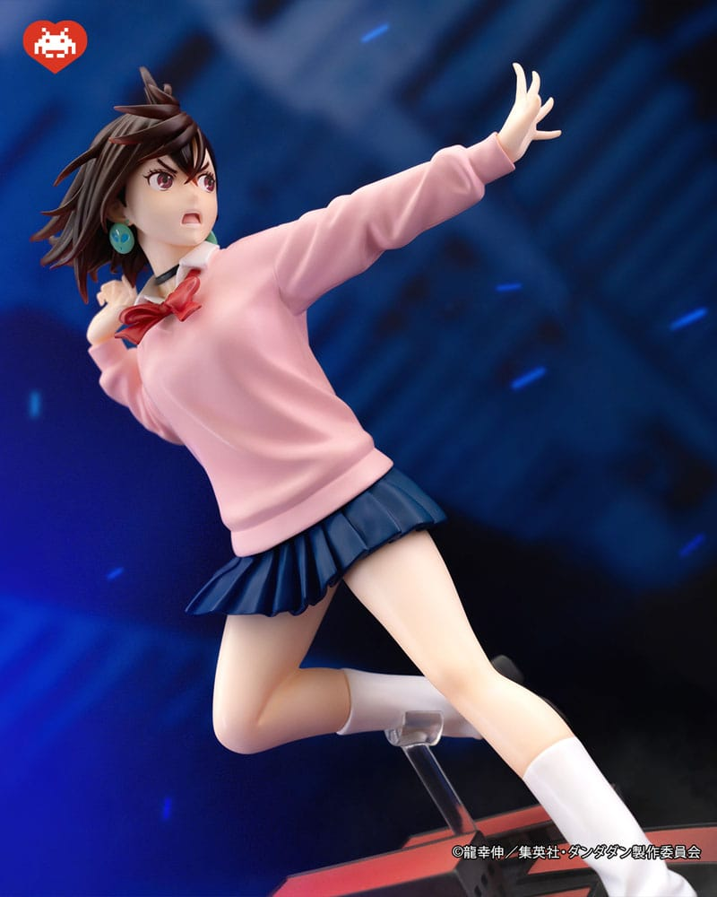 Dandadan Dressta Statue Momo