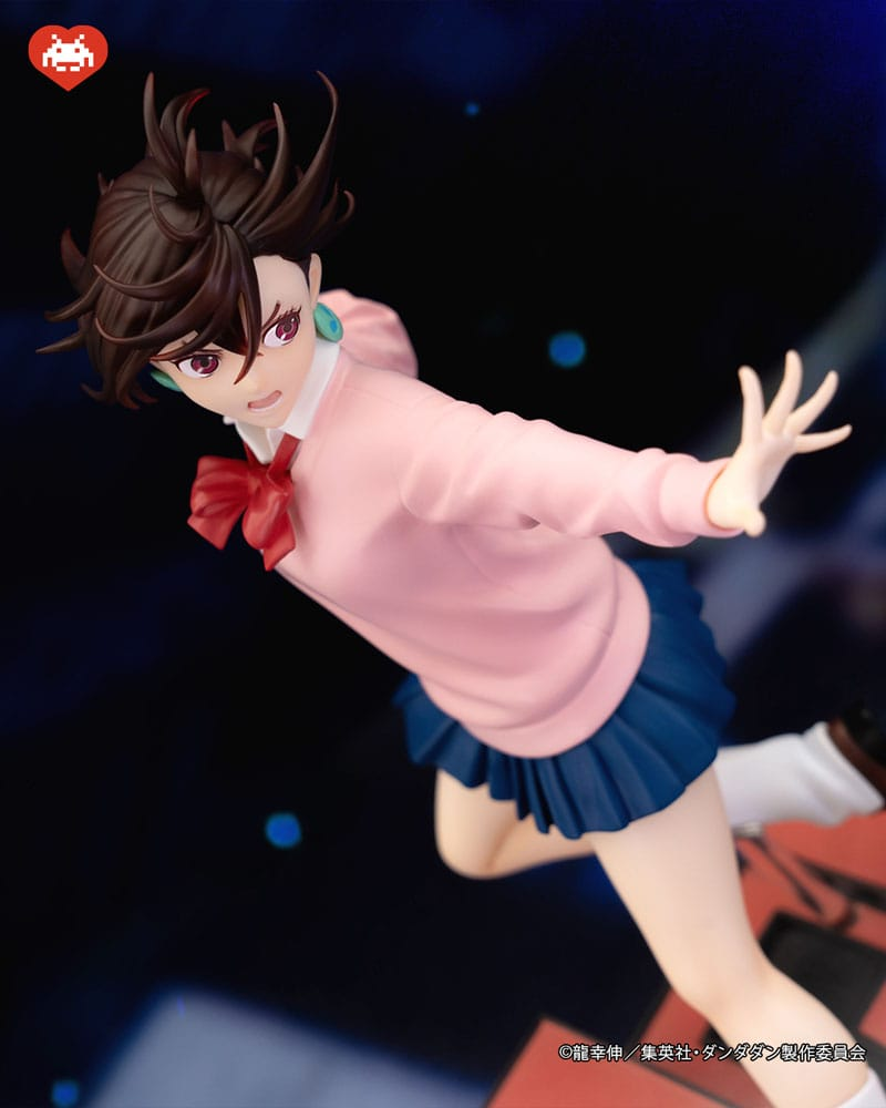 Dandadan Dressta Statue Momo