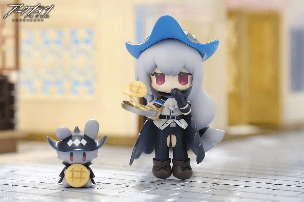 Arknights Mini Statue - Will You be Having the Dessert? Skadi | Anime Emporium