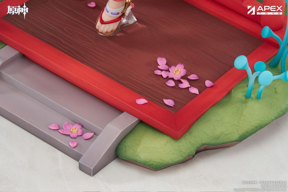 Genshin Impact 1/7 Scale Statue Yae Miko Astute Amusement Ver