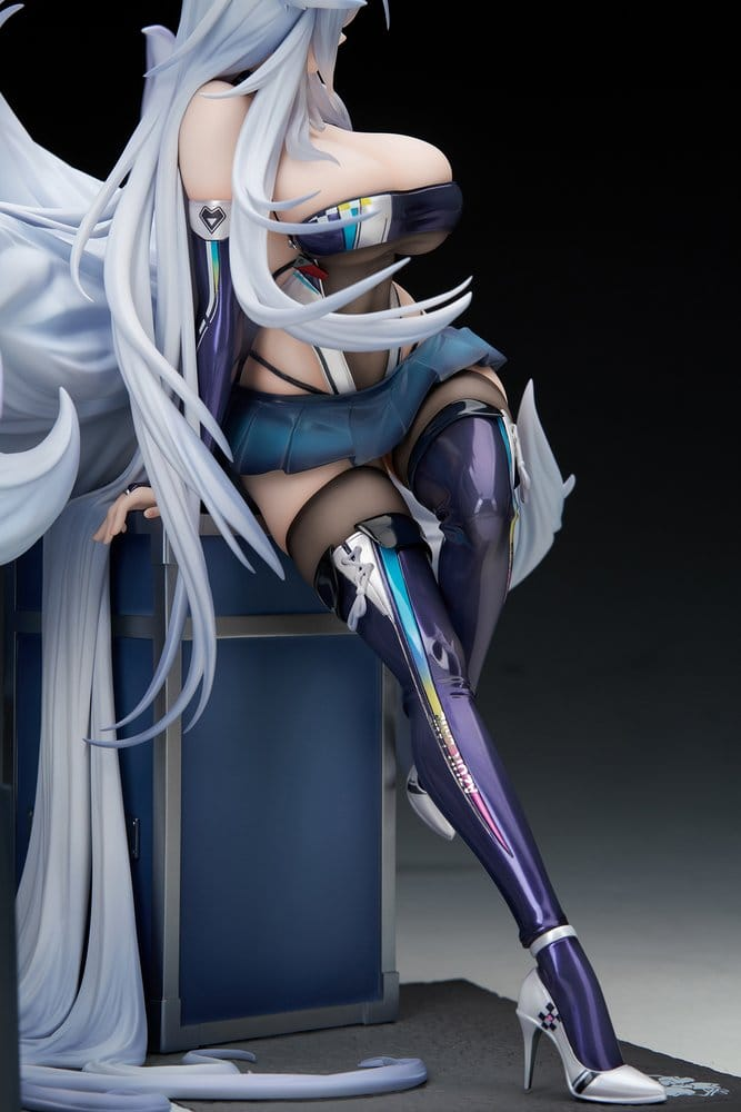 Azur Lane 1/7 Scale Statue Shinano Moonlit Chrome Ver (With Display Case)