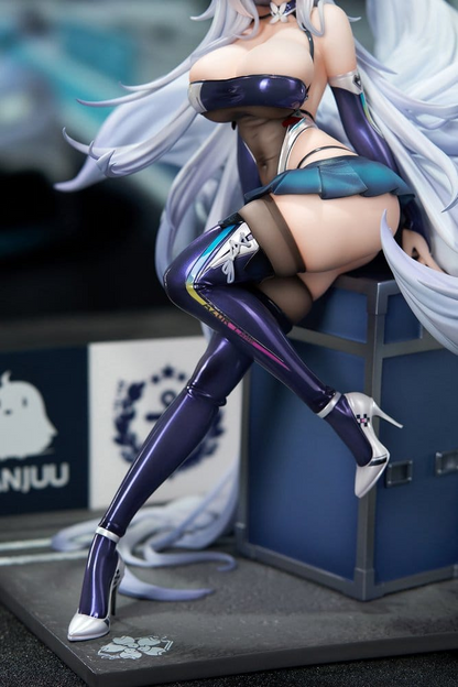Azur Lane 1/7 Scale Statue Shinano Moonlit Chrome Ver (With Display Case)