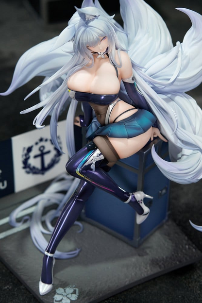 Azur Lane 1/7 Scale Statue Shinano Moonlit Chrome Ver (With Display Case)