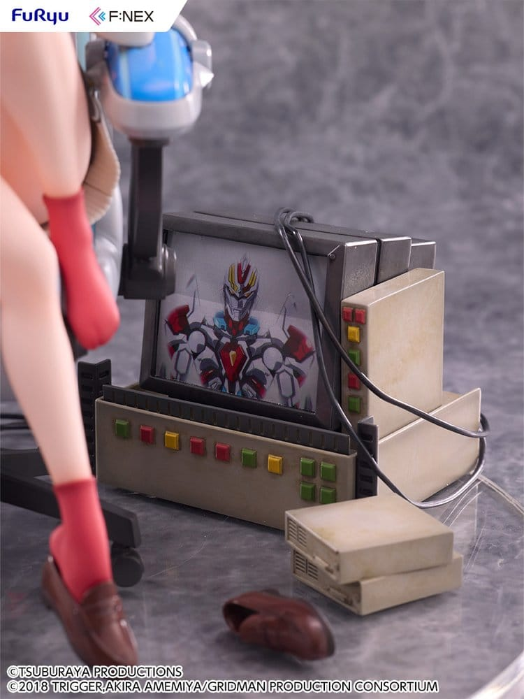 SSSS. Gridman Universe F:NEX 1/7 Scale Statue Rikka Takarada Gaming Chair Ver
