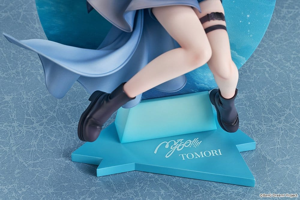 BanG Dream! 1/7 Scale Statue Tomori Takamatsu Zero Gravity Ver