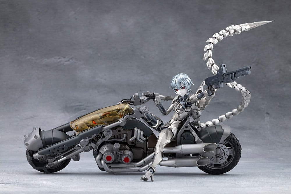 Megalomaria Unlimited Universe Plastic Model Kit Wreckage Hunter