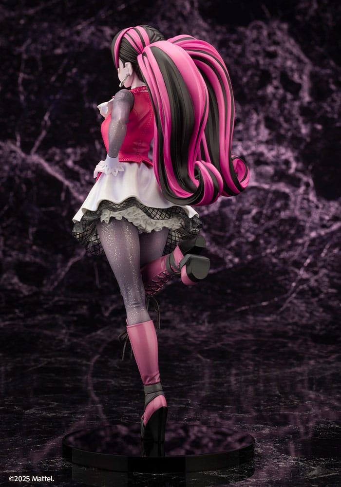 Monster High Bishoujo 1/7 Scale Statue Draculaura