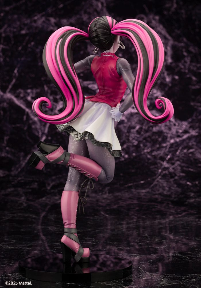 Monster High Bishoujo 1/7 Scale Statue Draculaura