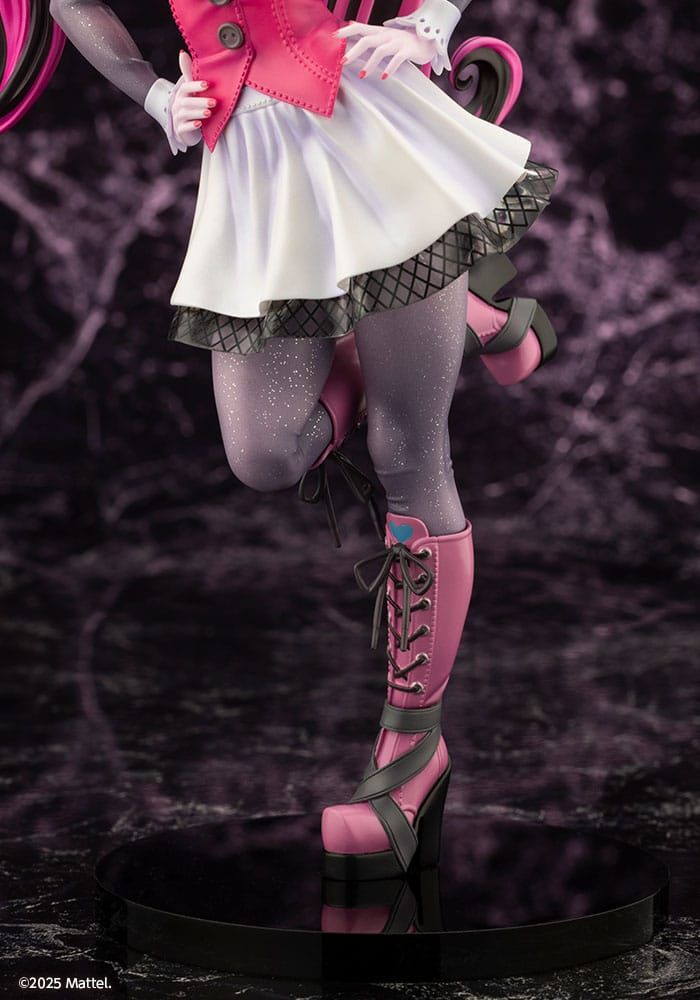 Monster High Bishoujo 1/7 Scale Statue Draculaura
