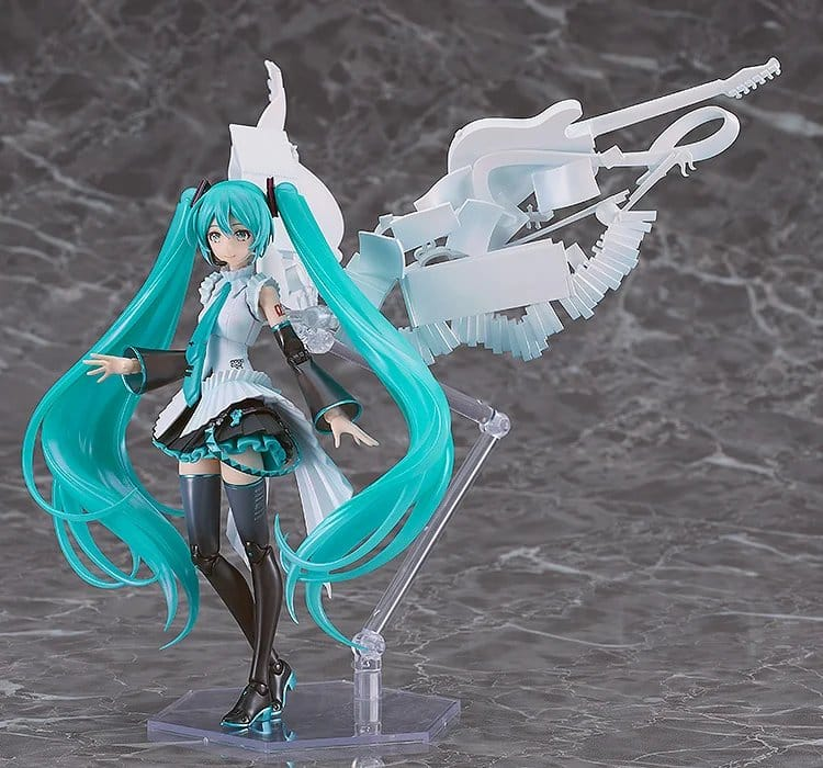 Character Vocal Series 01: Hatsune Miku Plamatea Plastic Model Happy 16th Birthday Ver