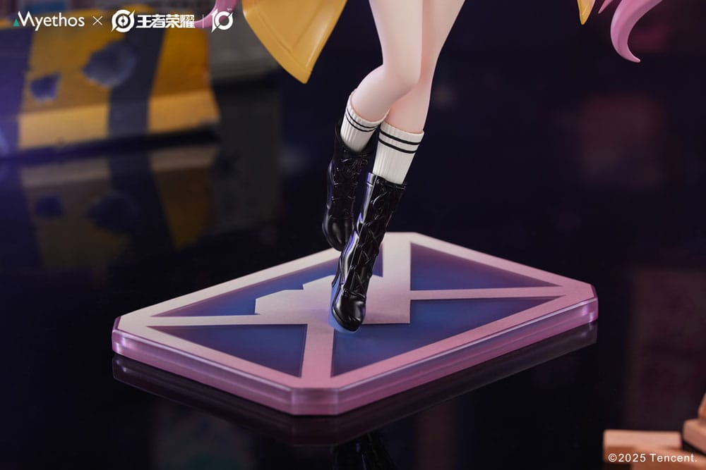 Honor of Kings Gift+ 1/8 Scale Statue Lady Sun: Lovers Across Time Ver