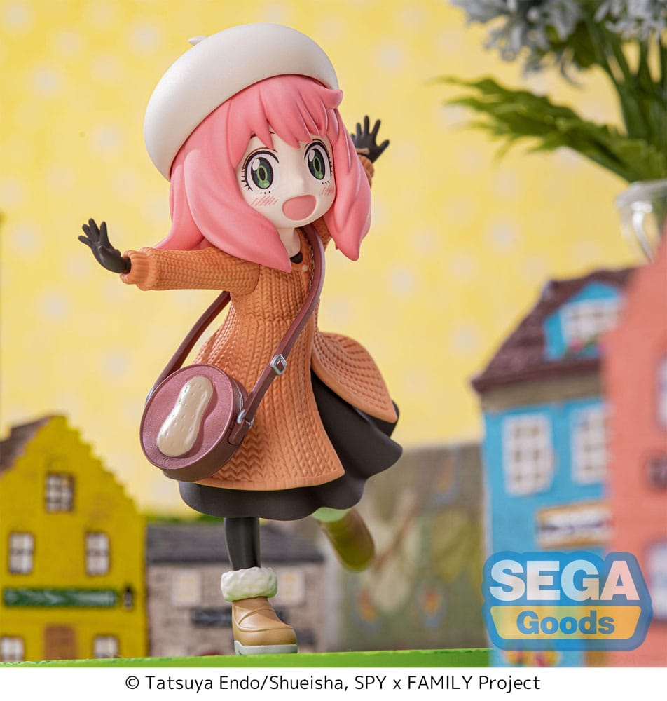 Spy x Family Anya Forger Family Outing Luminasta Figure