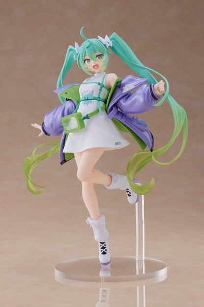 Hatsune Miku Sporty Fashion Figure