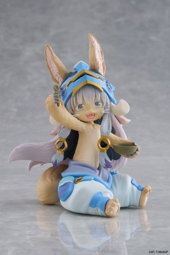 Made in Abyss Desktop Cute Nanachi Mealtime Ver