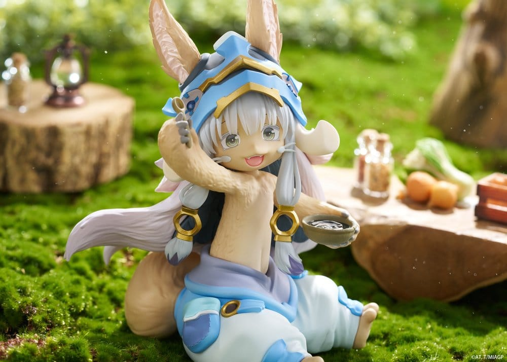 Made in Abyss Desktop Cute Nanachi Mealtime Ver
