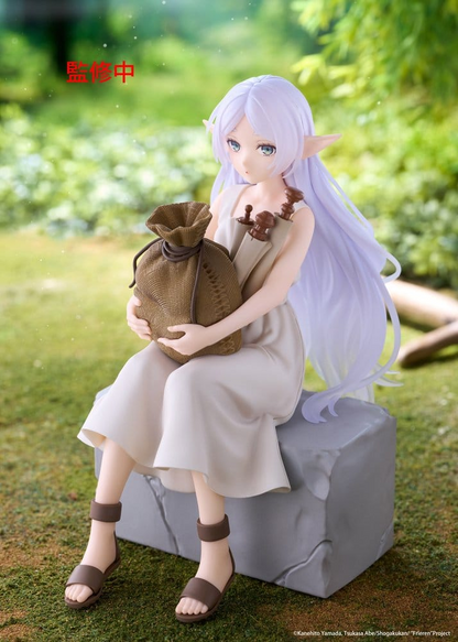 Frieren: Beyond Journey's End Desktop Cute Frieren In training Ver