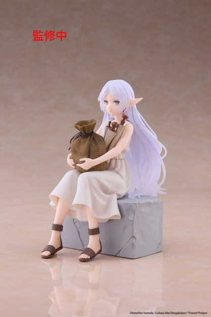 Frieren: Beyond Journey's End Desktop Cute Frieren In training Ver